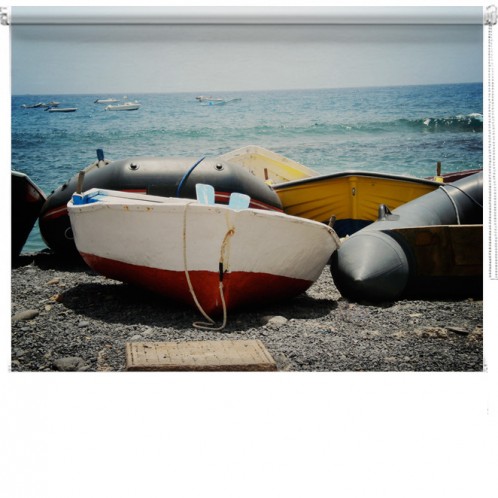 Boats on a beach printed blind