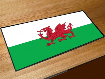 Welsh flag bar runner